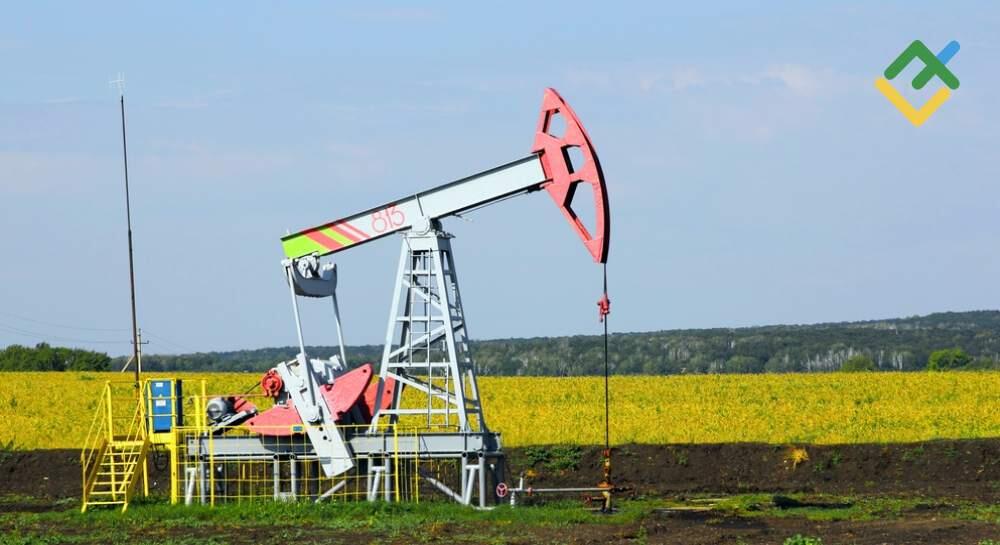 Technical Analysis of US Crude, XAUUSD and EURUSD for Today (February 26, 2026)