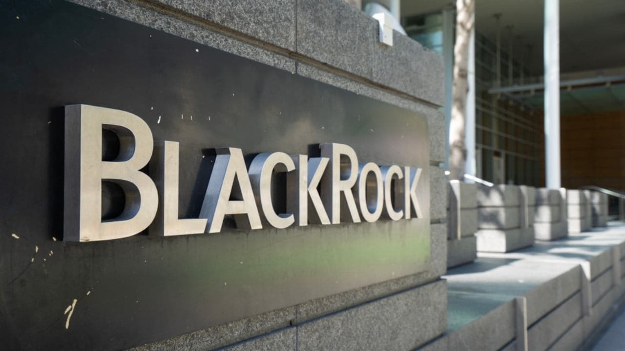 Michael Saylor's Pivot, BlackRock's New ETP, and More – Week In Review