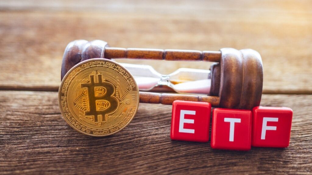 Bitcoin ETFs Lose $519M as Grayscale’s GSOL Pulls in Fresh Solana Demand