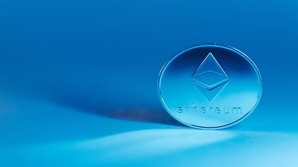 CZ Calls Hyperliquid's Innovation 'Awesome' While Uniswap's Hayden Adams Blasts US Securities Law
