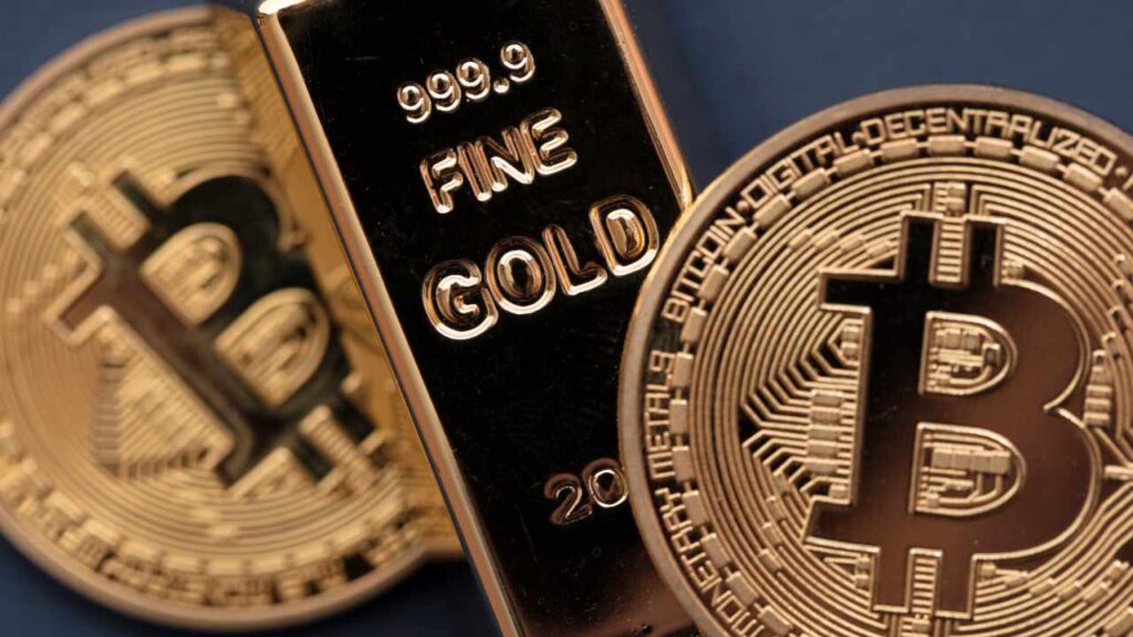 Robert Kiyosaki Plans to Buy Bitcoin After Reversal as Gold Charts Signal 'Massive' Rise
