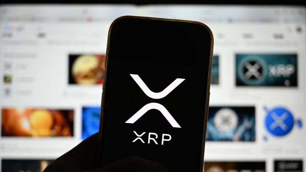 XRP Gains From RLUSD Growth as $900M Trading Boom Deepens Liquidity, Evernorth Says Strategy’s Bitcoin Sale Authorization Reduces Risk of Forced BTC Selling, Analysts Say