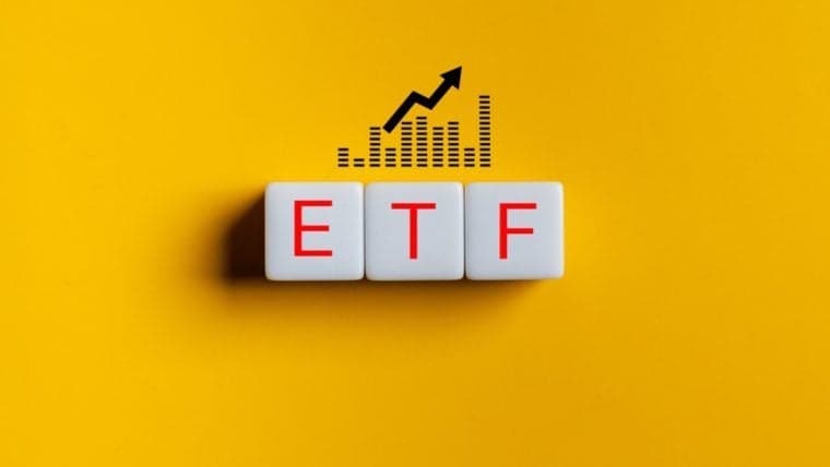 Bitcoin, Ether ETFs Pull in $827 Million as Crypto Rally Spreads