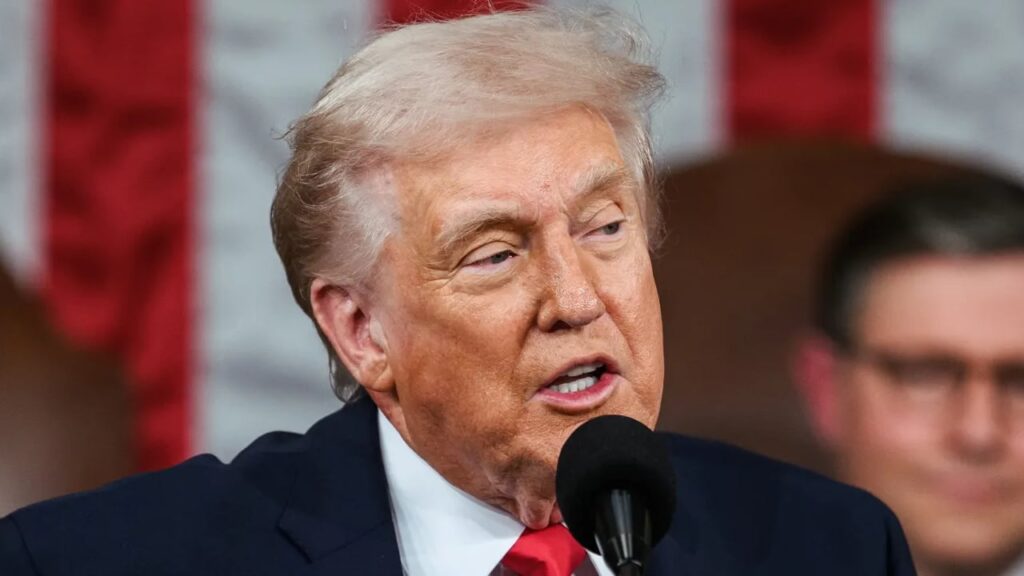 Senators Demand SEC Probe Into Trump Memecoin After $3.8B Losses Senators Demand SEC Probe Into Trump Memecoin After $3.8B Losses