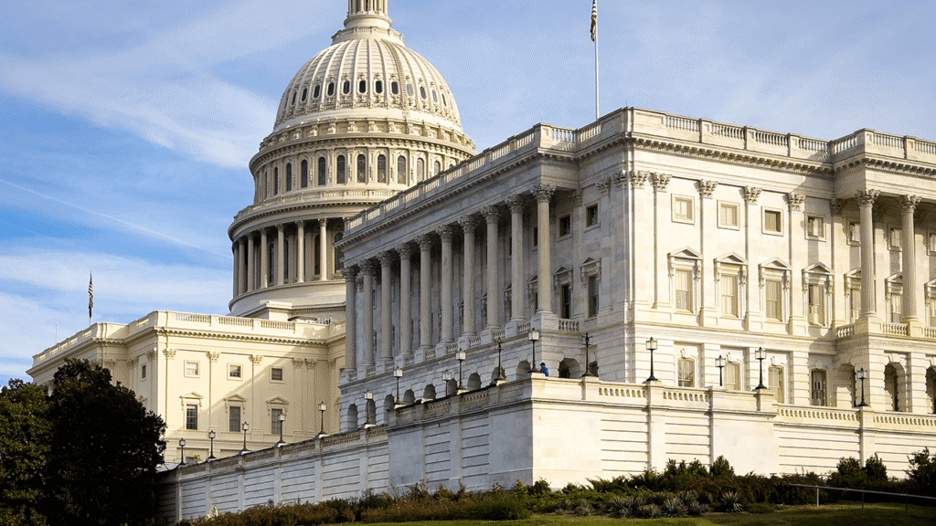 The CLARITY Act Has 100 New Changes and a 60-Vote Problem Bitcoin.com News