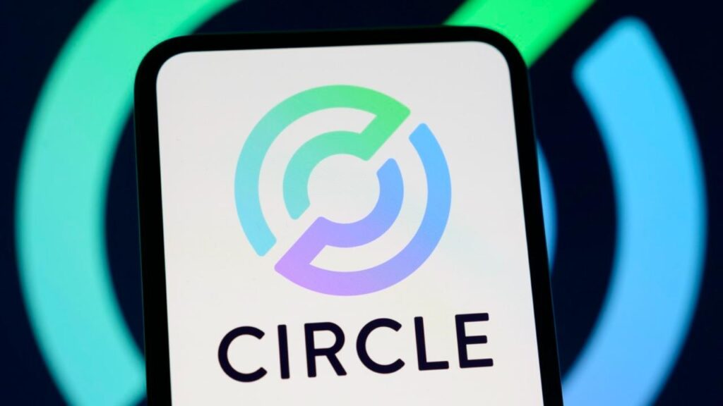 Circle Targets $25B Payments Flow for USDC With $400M Tazapay Deal Circle Targets $25B Payments Flow for USDC With $400M Tazapay Deal