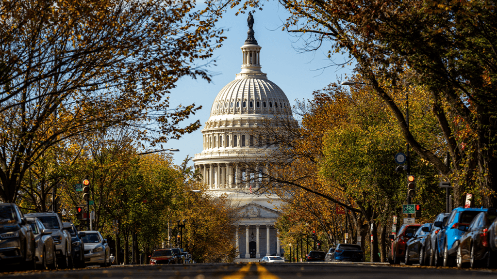 Polymarket Gives Dems 62% Midterm Sweep Odds, CLARITY Act in Jeopardy Papertrade Perp DEX Pulls in $118M in 24 Hours With 1,000x Leverage