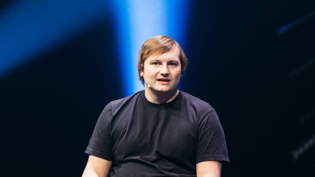 Aave Founder Warns EU MiCA Review Could Restrict DeFi Access Aave Founder Warns EU MiCA Review Could Restrict DeFi Access