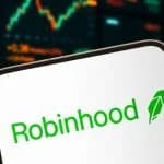Robinhood Strikes Ripple Deal to Bring RLUSD to Its 29M Customers